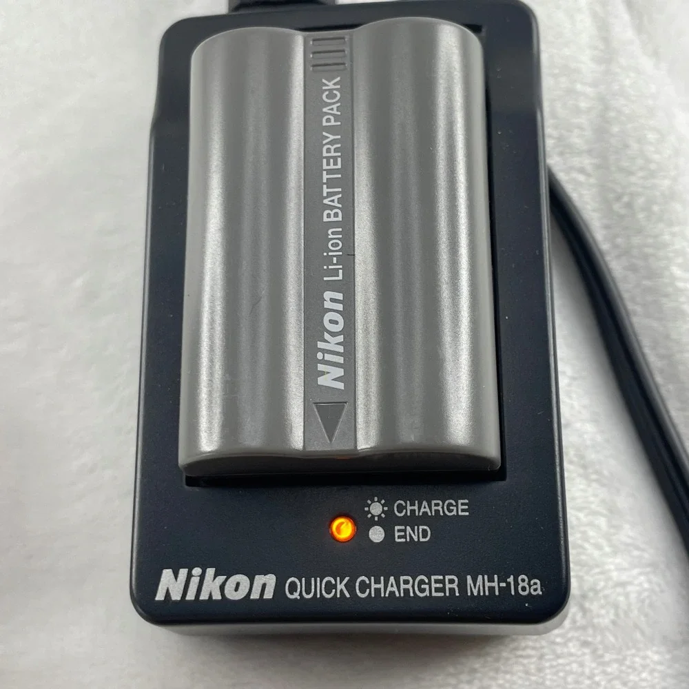 Nikon D300 Accessory Bundle‎ MH-18a Charger EN-EL3e Battery HB-35 Hood Manuals